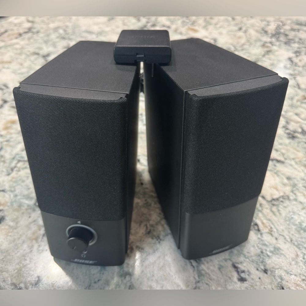034 Bose Companion 2 Series IIII Multimedia Speaker System